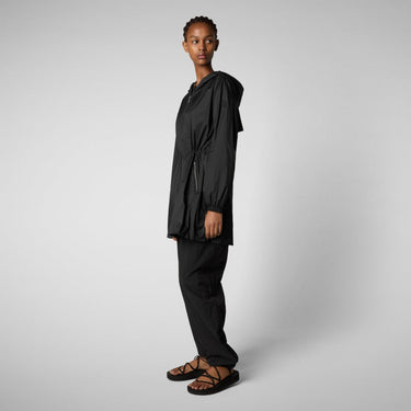 Women's FLEUR LIGHTWEIGHT RAIN JACKET in Black